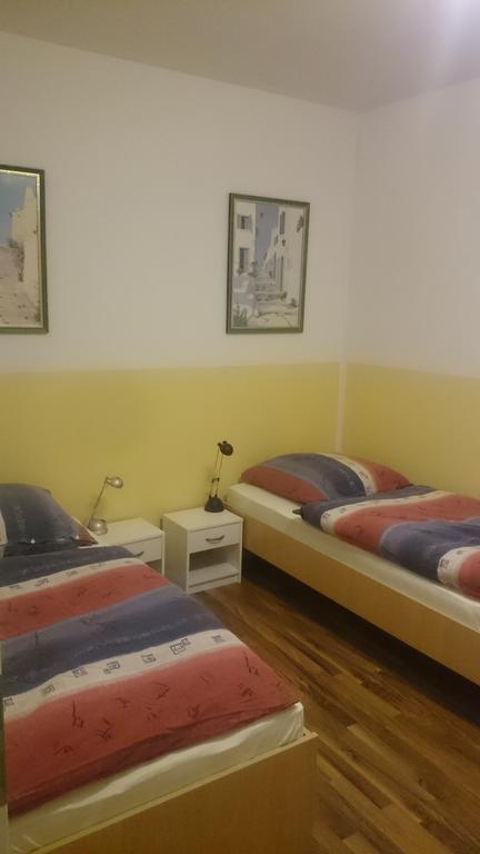 Apartment Dorn Juchen Bagian luar foto